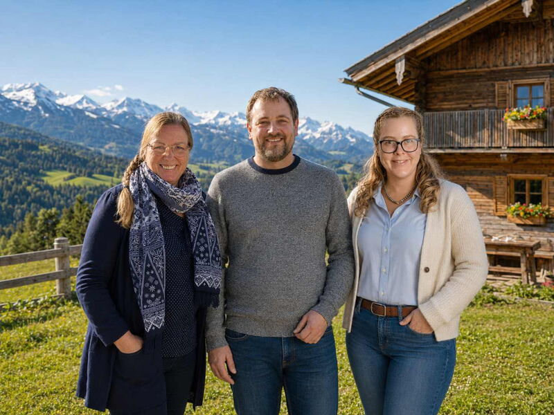 Die Gründer von Urlaubshuetten.com - Pauline, Daniel und Julia
