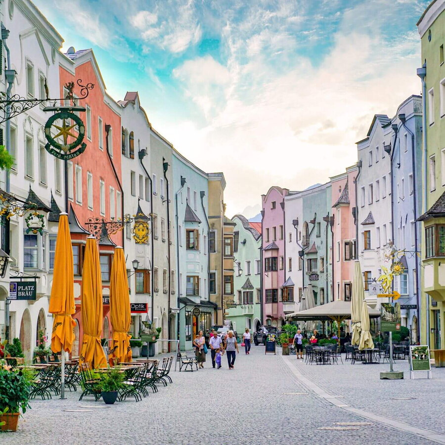 Die schöne Altstadt von Rattenberg.