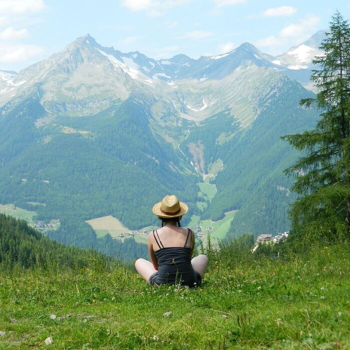 Blick auf die schöne Bergkulisse von Österreich.