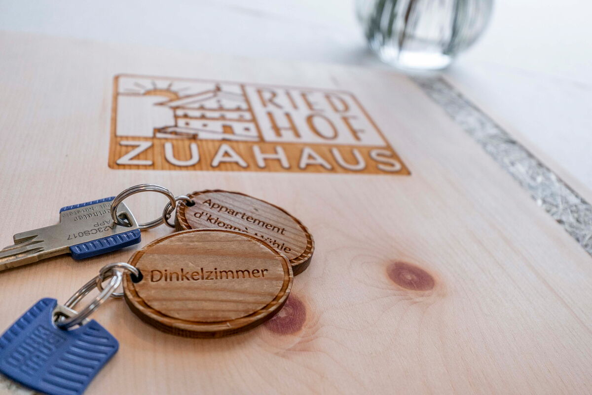 Schlüssel zum Dinkelzimmer im Riedhof Zuahaus, Ferienwohnung am Bauernhof in Breitenbach am Inn
