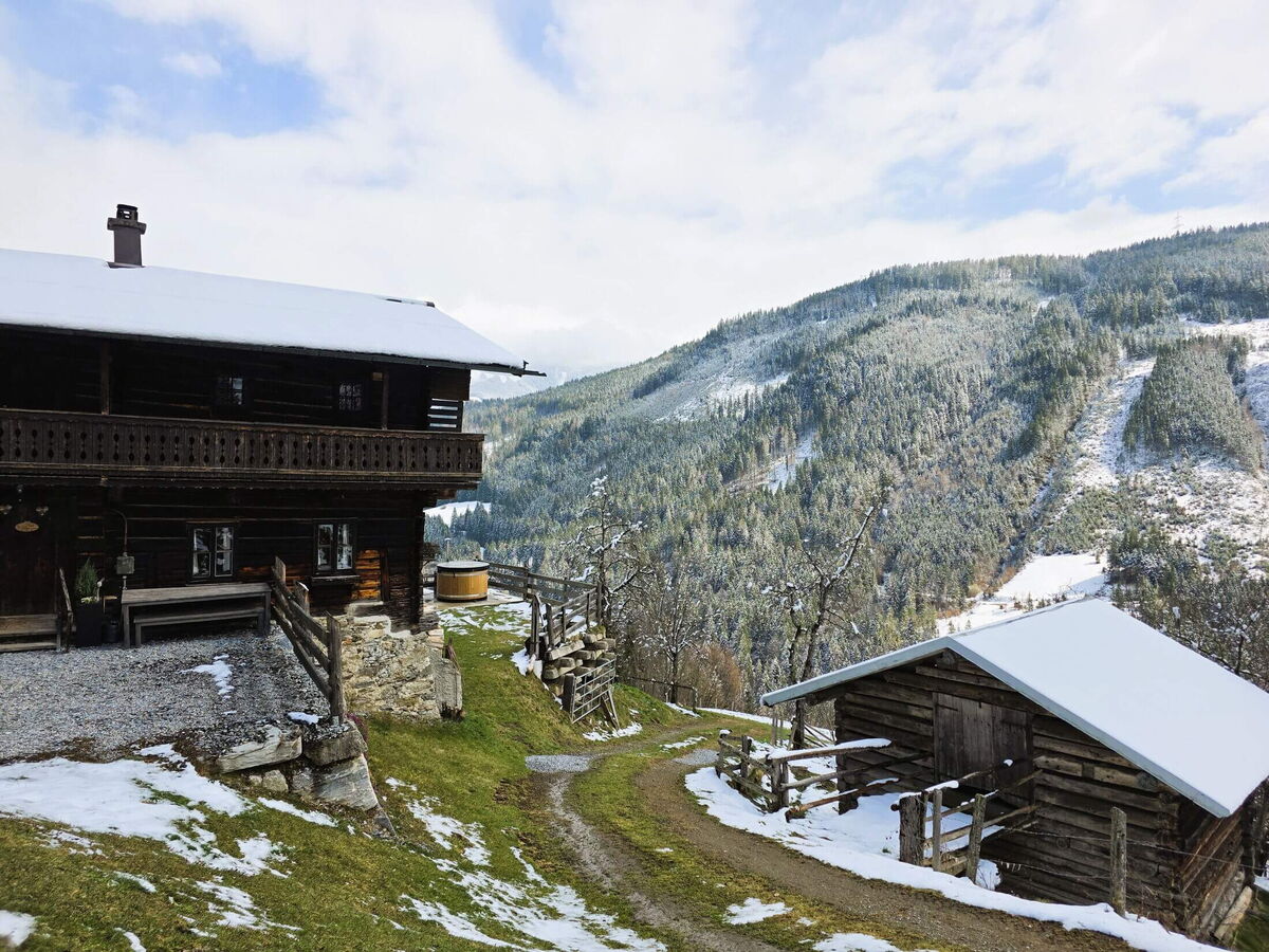 Artliebhütte in the snow with mountain views at the Hochkönig, winter holiday in the Salzburg Pongau