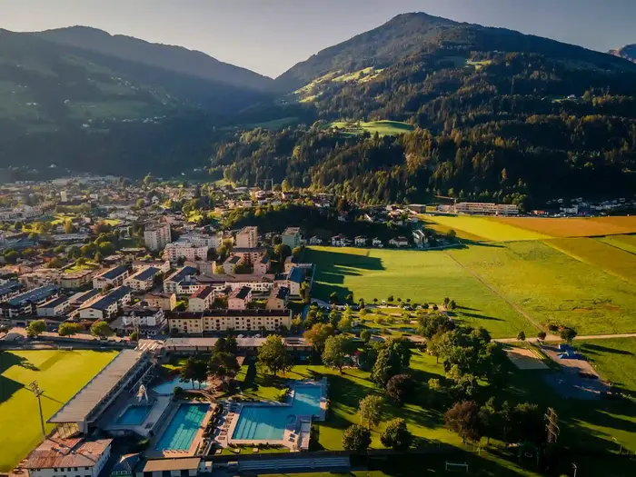 Swimming in the Hall-Wattens region