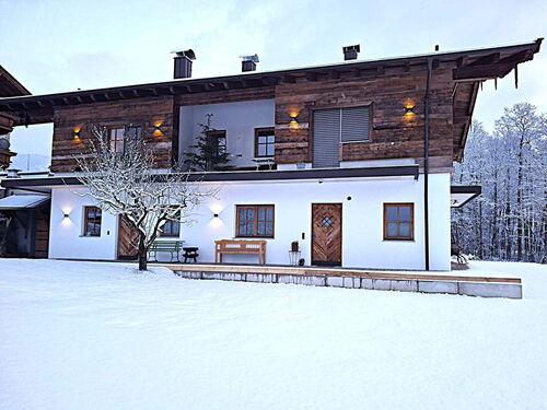 Das Zuahaus am Riedhof zeigt sich die Ferienwohnung d'kloane Mühle in seinem Winterkleid.