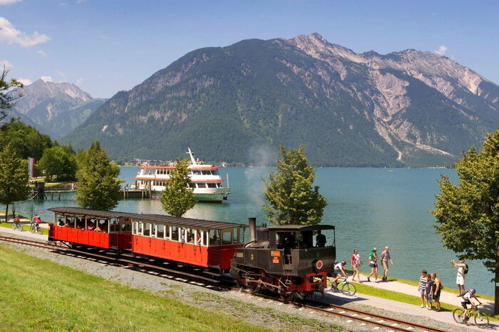 Travelling sustainably by train