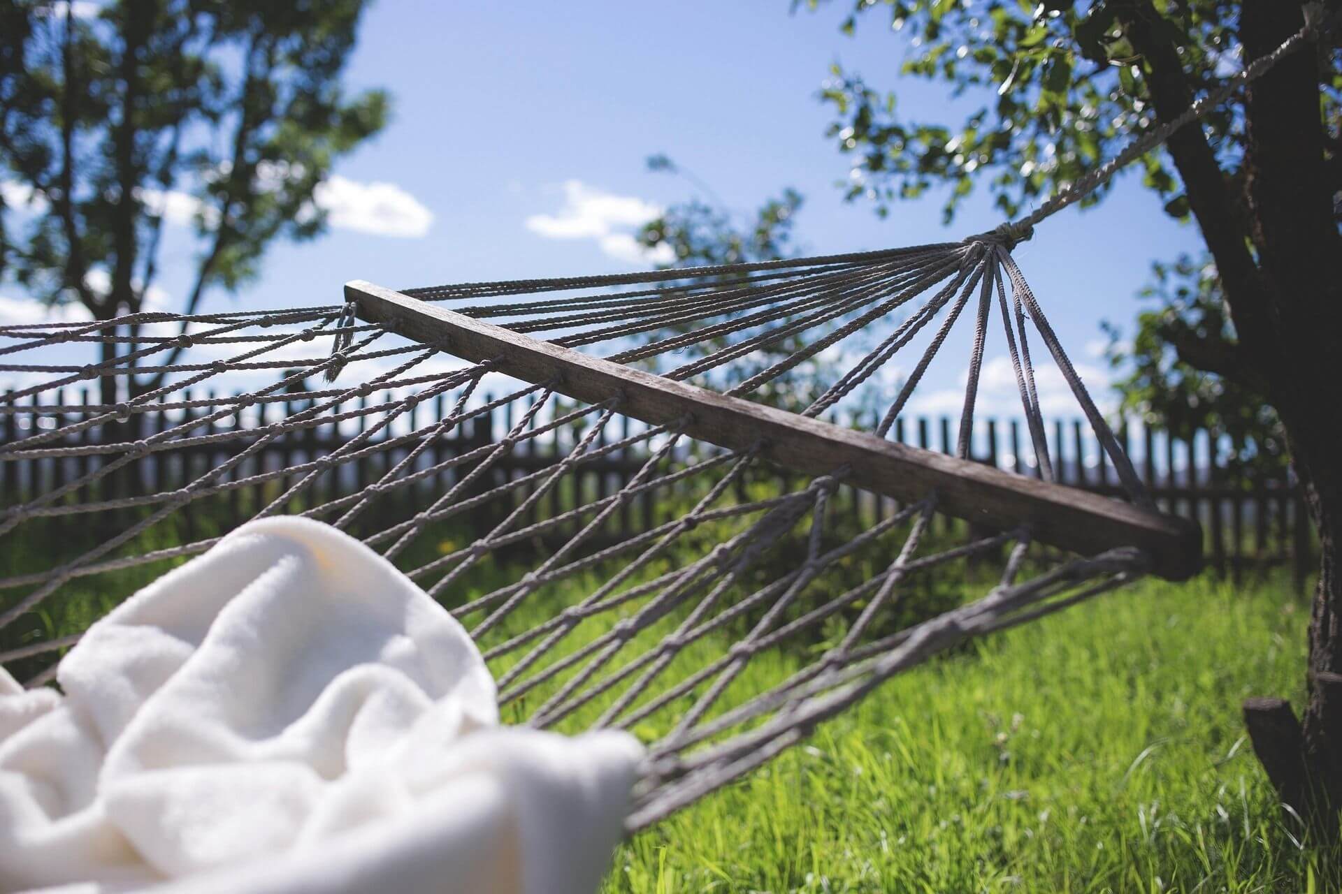 Swinging in the hammock – activity on a hut holiday