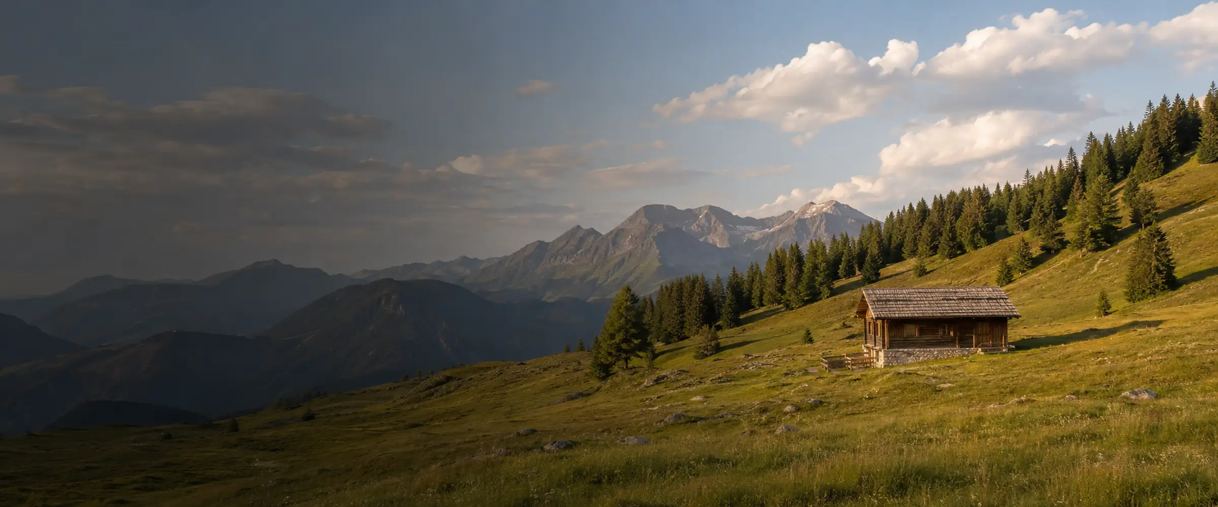 Einzelne Hütte in weiter Landschaft